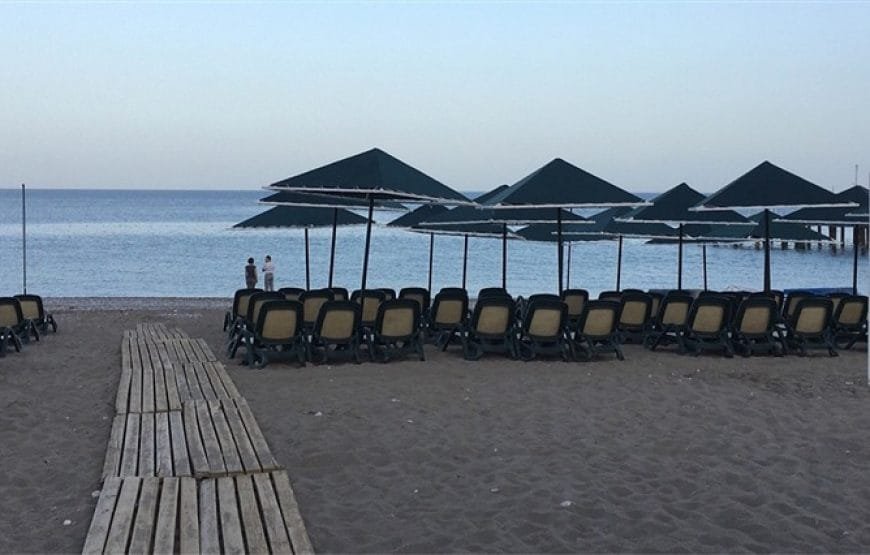 Aleria Belport Beach Hotel