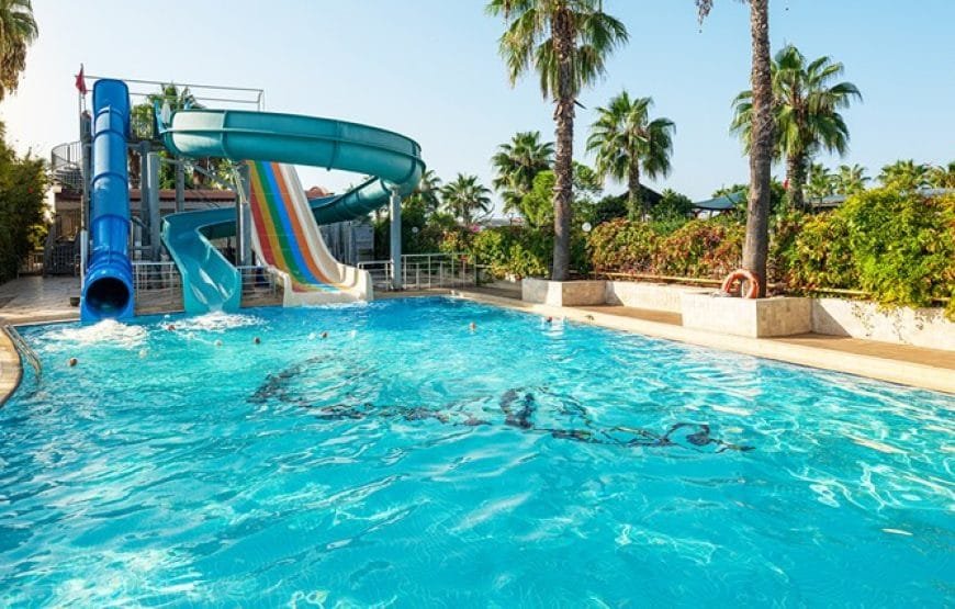 Aydınbey Famous Resort Hotel