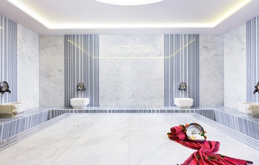 Aydınbey Famous Resort Hotel