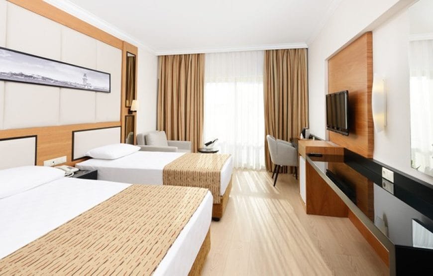 Aydınbey Famous Resort Hotel