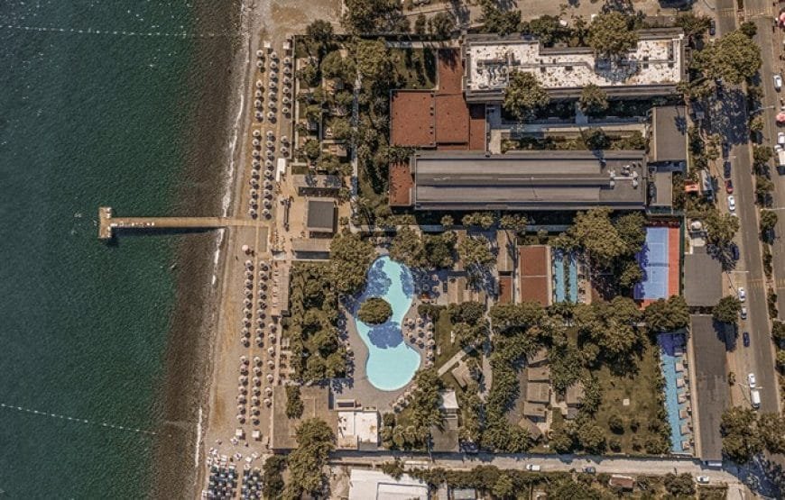 Balmy Beach Resort