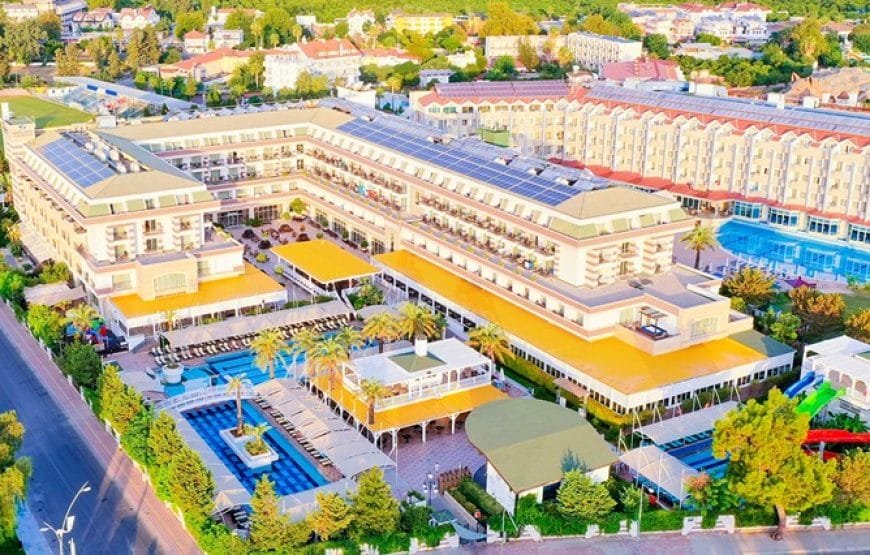 Crystal De Luxe Resort & Spa