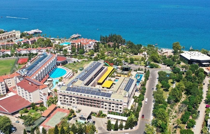 Crystal De Luxe Resort & Spa