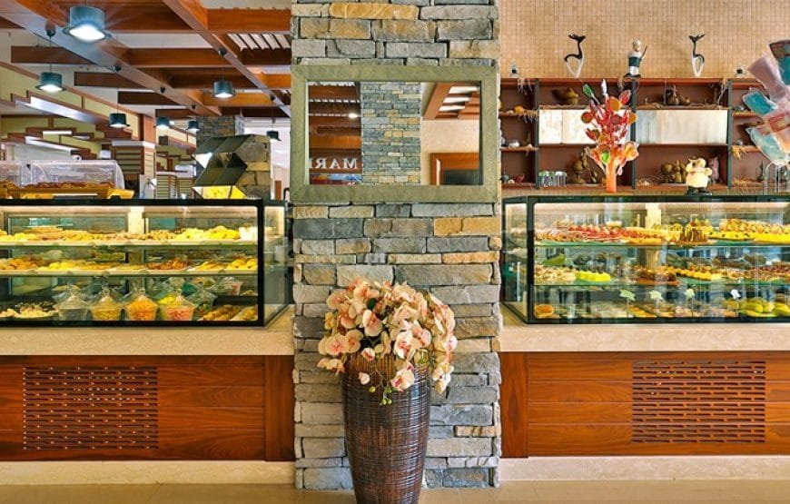 Crystal De Luxe Resort & Spa