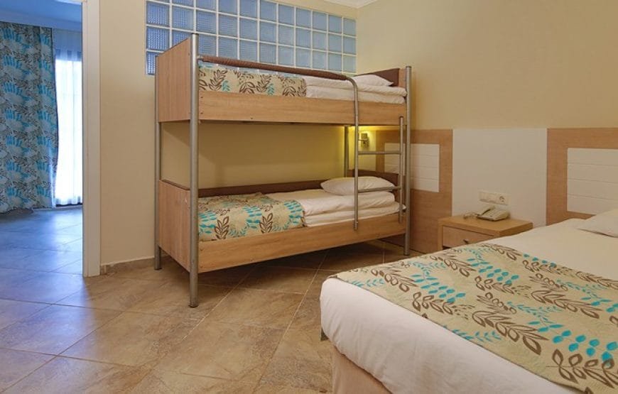 Crystal Green Bay Resort Spa