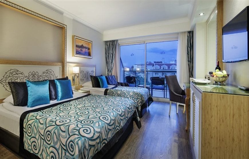 Crystal Waterworld Resort & Spa