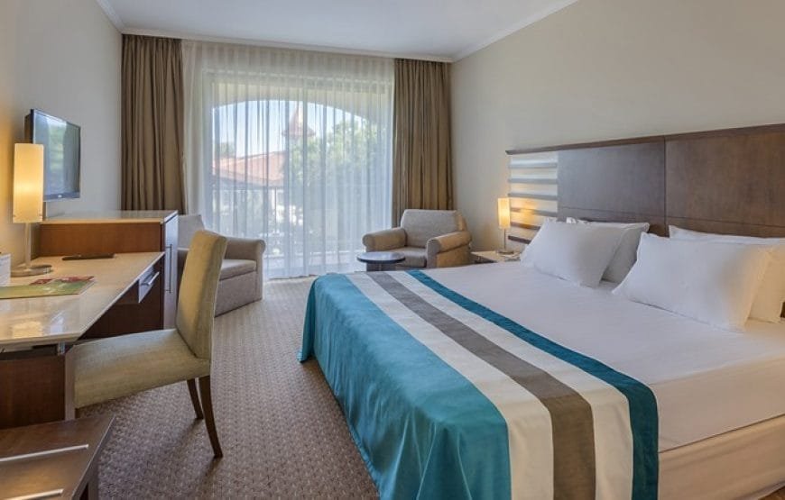 Green Max Hotel