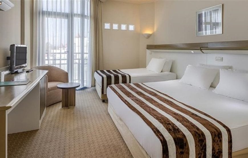 Green Max Hotel