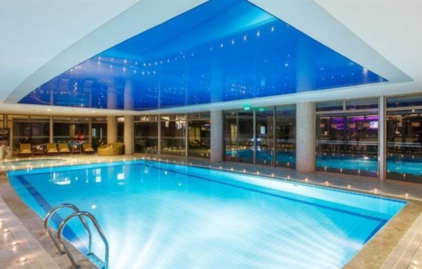 Lucida Beach Hotel
