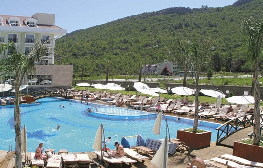 Meder Resort Hotel