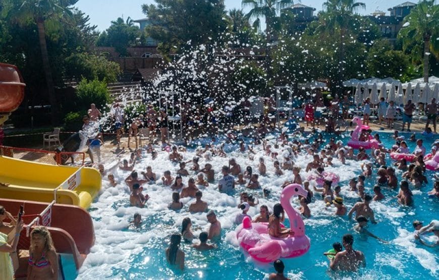 Palmeras Beach Hotel
