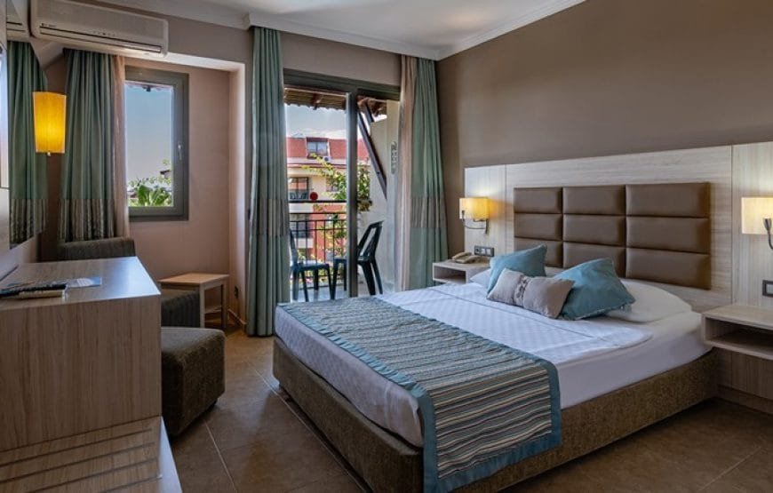 Palmeras Beach Hotel