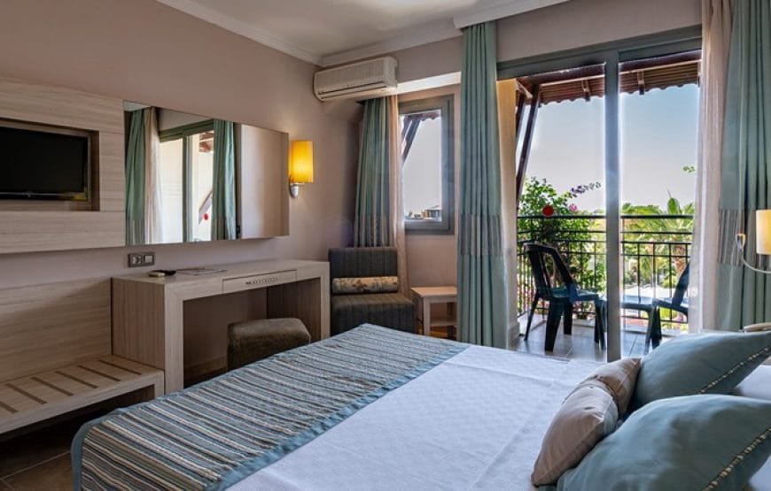 Palmeras Beach Hotel
