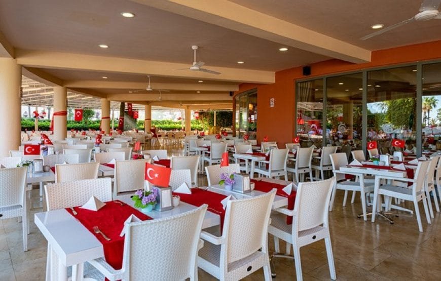 Palmeras Beach Hotel