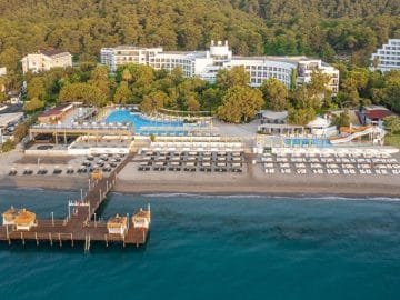 Perre La Mer Hotel