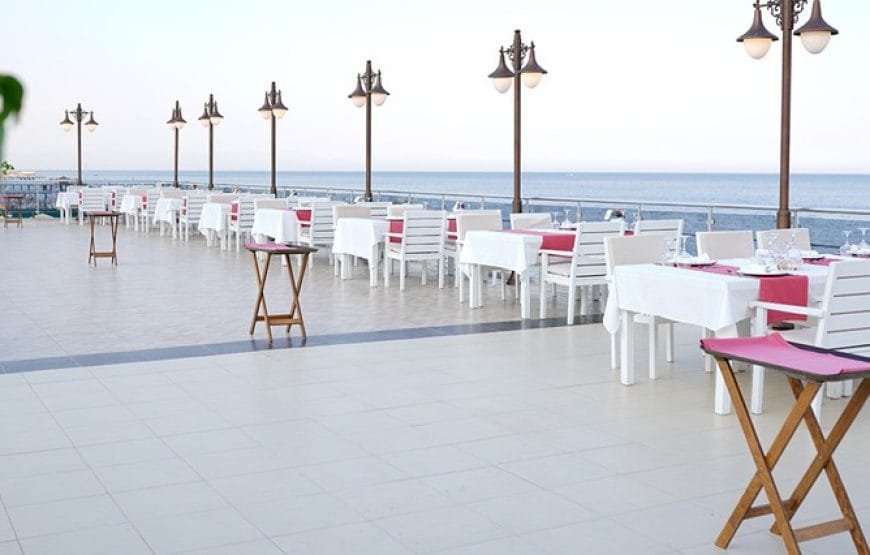 Perre La Mer Hotel