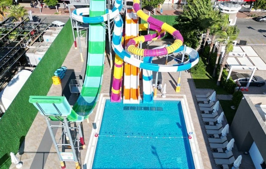 Sailors Beach Club
