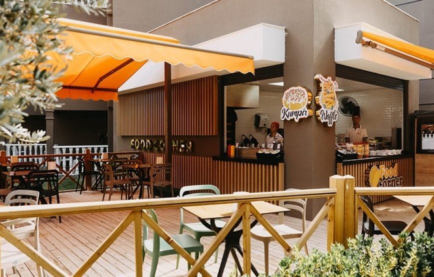 Sailors Beach Club