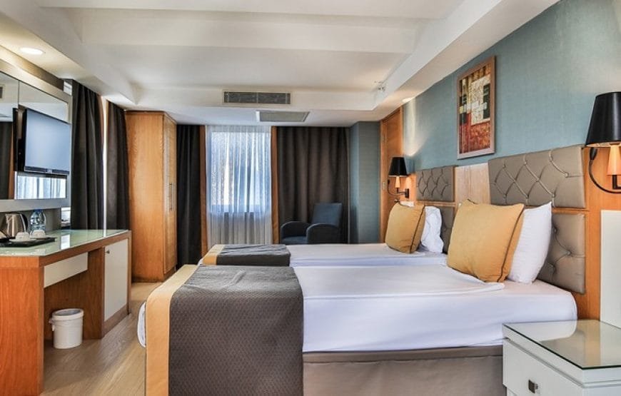 Saturn Palace Resort Hotel