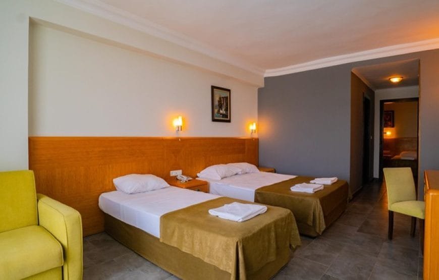 Senza Grand Santana Hotel