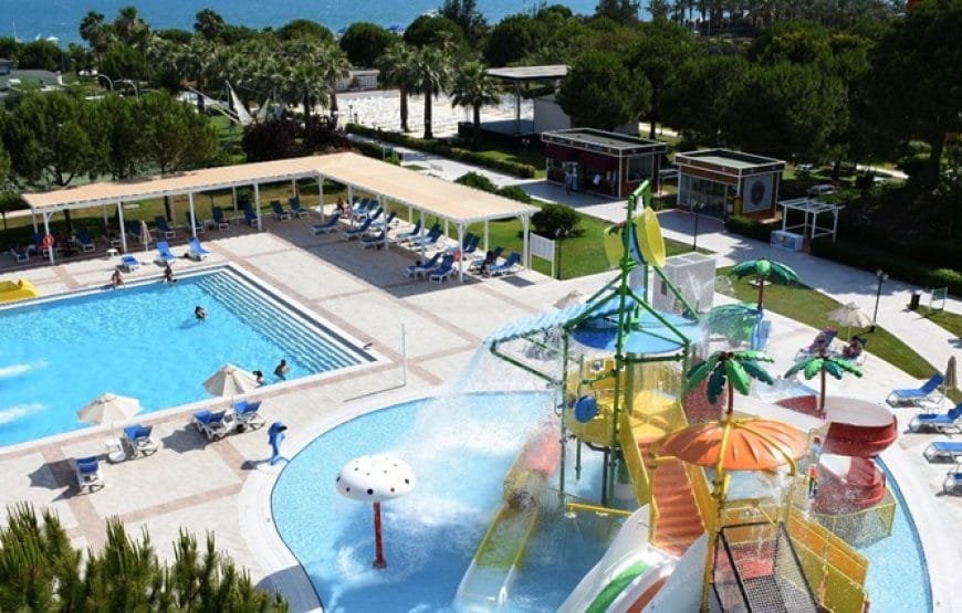 Venezia Palace Deluxe Resort Hotel
