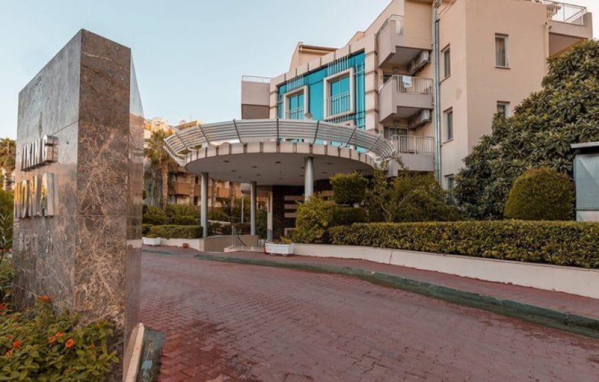 Viking Nona Beach Hotel